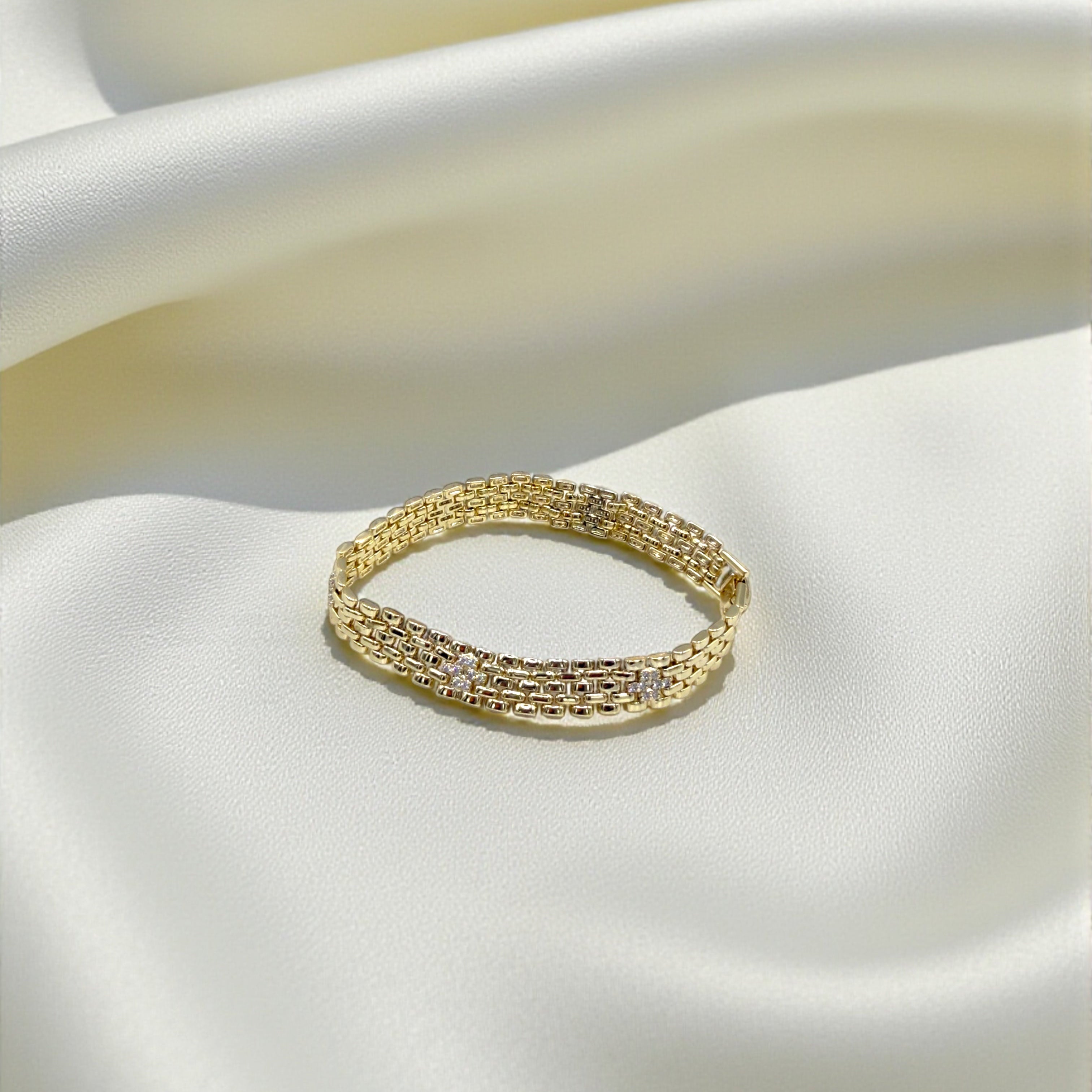 Stella Wave Bracelet